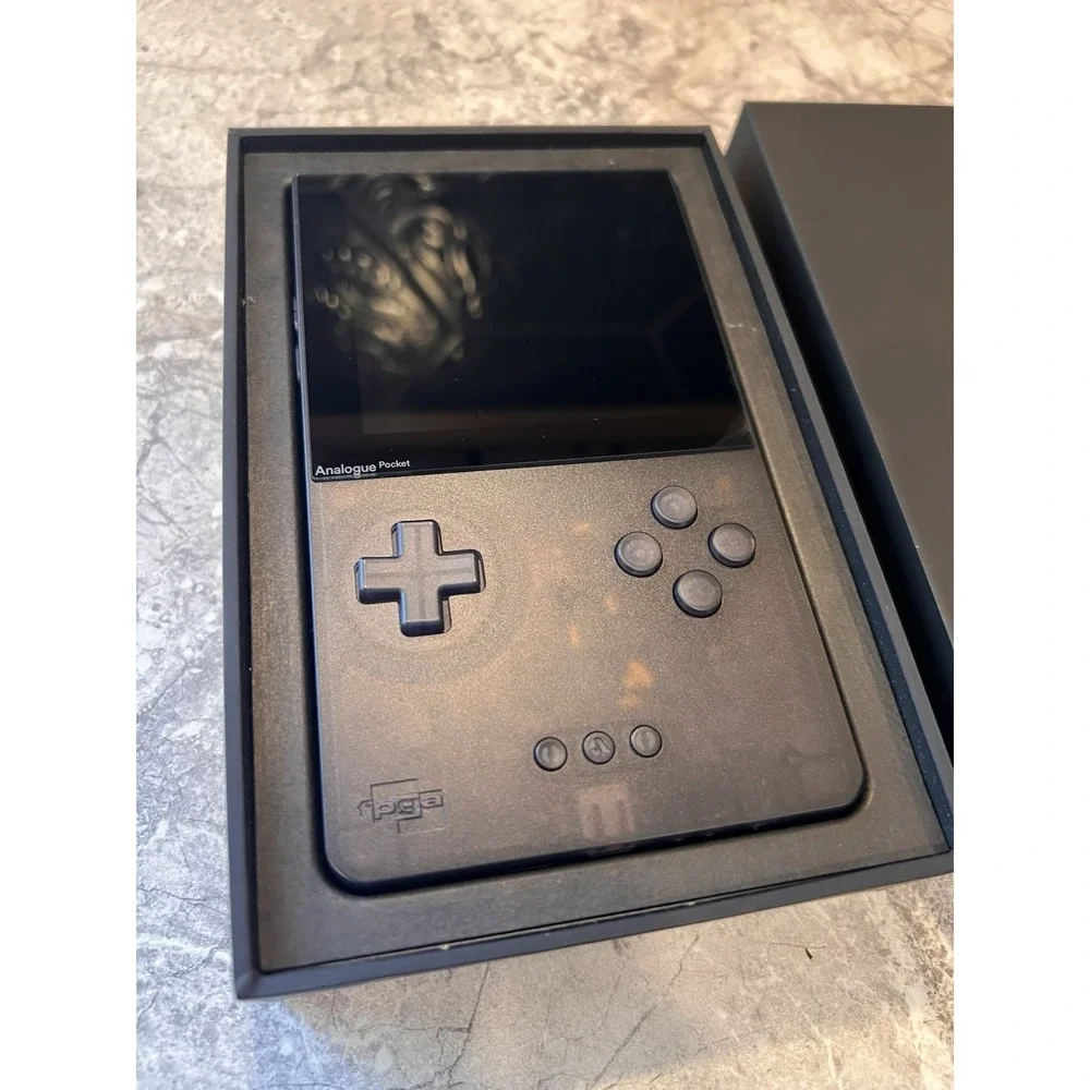 Analogue Pocket Limited Edition Transparent Smoke CIB Handheld Console